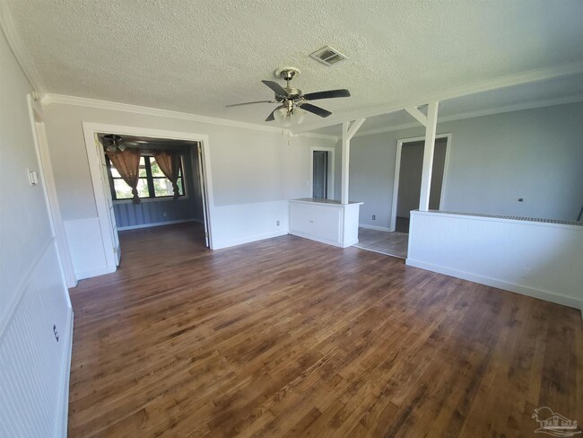 Photo - 379 N 57th Ave