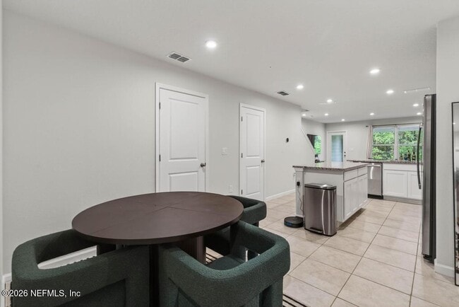 2528 Sadler Trce Wy
