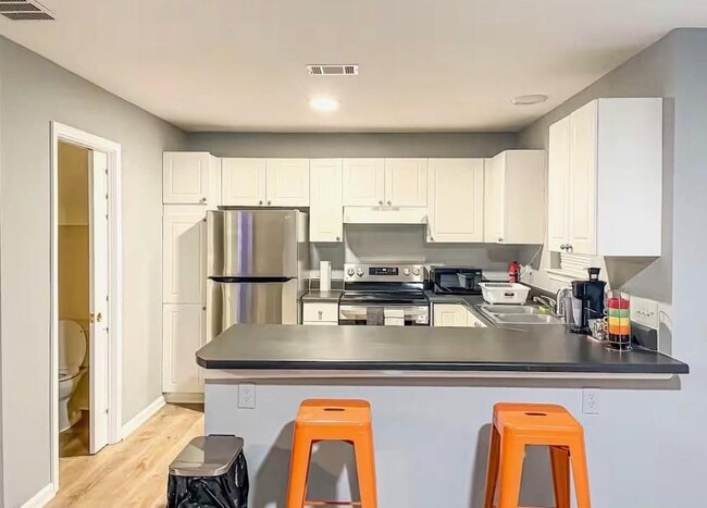 Photo - 1081 Estes Dr SW