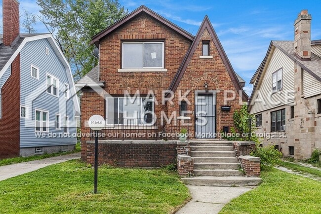 Photo - 14961 Strathmoor St