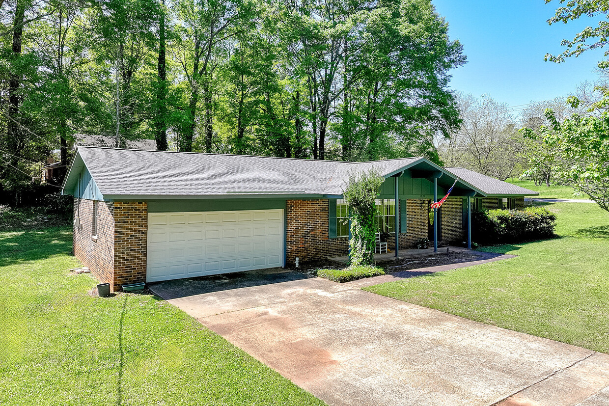 Photo - 1524 Terrace Ct (Opelika, AL)