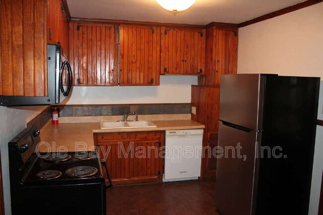 Photo - 855 Azalea Rd