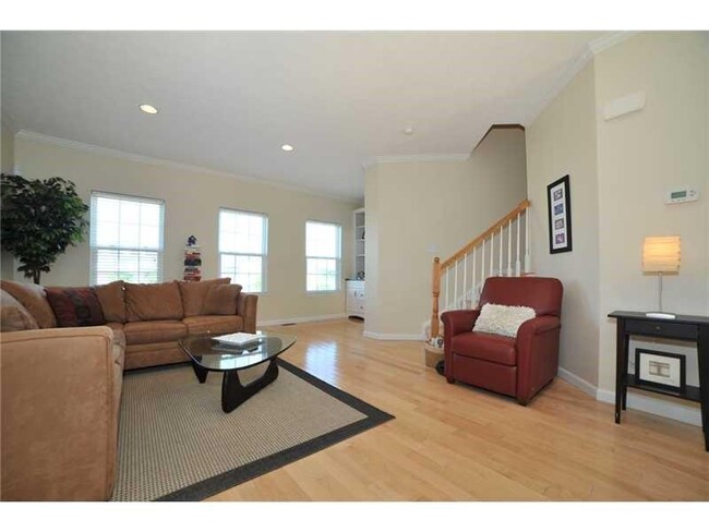 Photo - 704 Park Plaza E