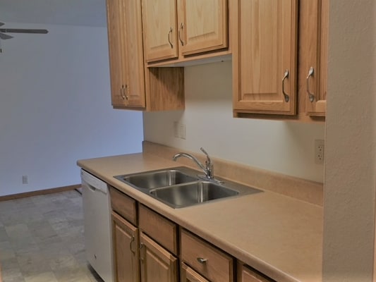 Photo - Greentree Square