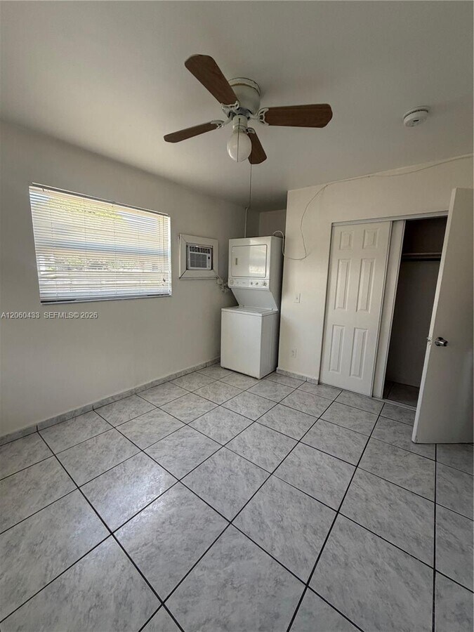 Photo - 6137 SW 20th Ct Unit A