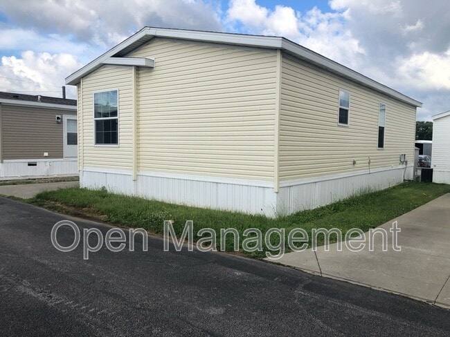 Building Photo - 2700 Brookpark Rd