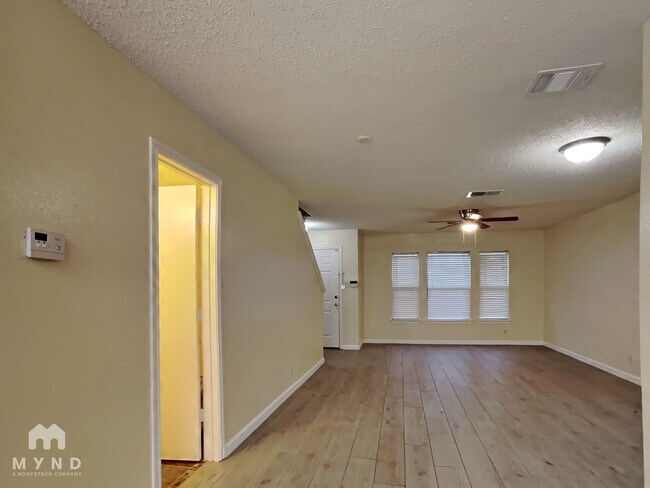 Photo - 9023 Mountain Field Dr