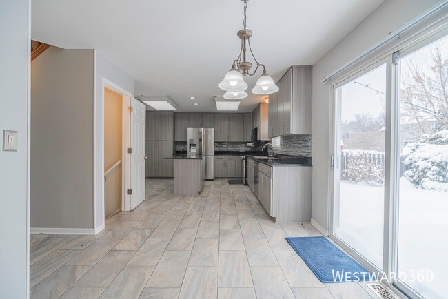 Photo - 164 Forestview Ct