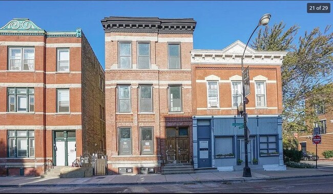 Photo - 1930 N Damen Ave Apartment
