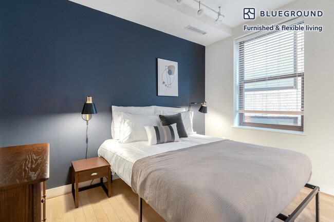 Photo - 733 15th St NW Unidad FL8-ID122