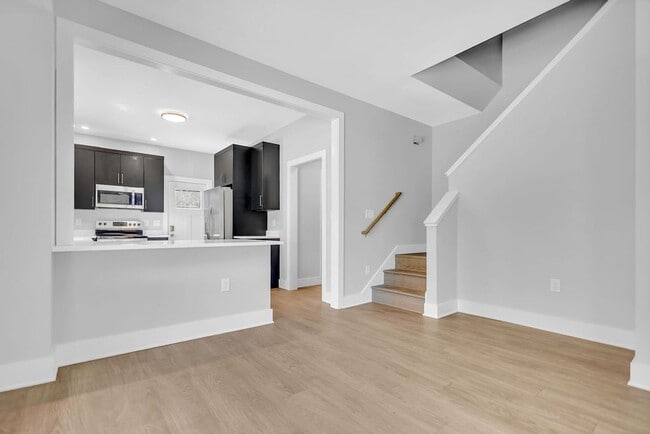 Photo - 622 N Washington St Unit 1