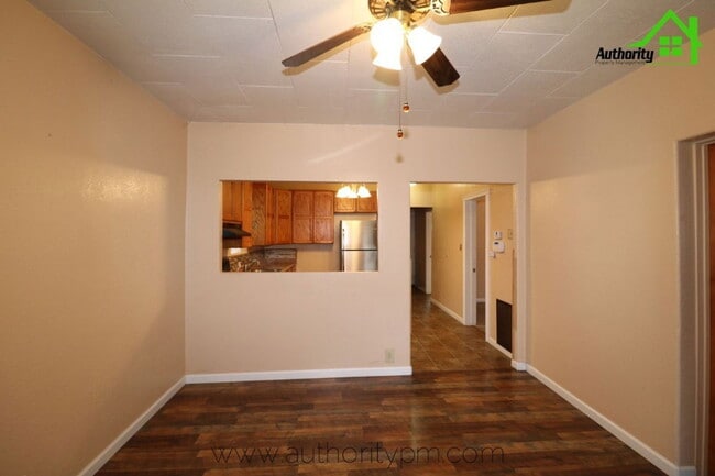 Photo - 1201 Willis St