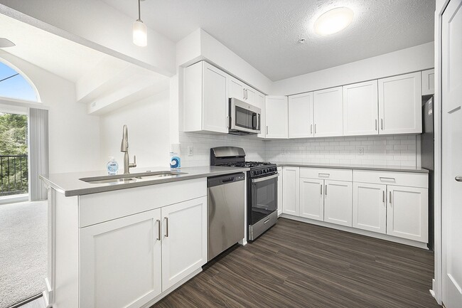 Byron Lakes Apartments