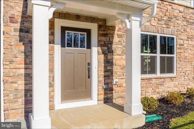 Photo - 223 Avalon Dr