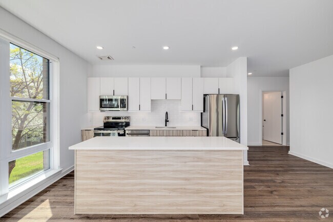 2BR, 2BA - 1,097SF - Kitchen