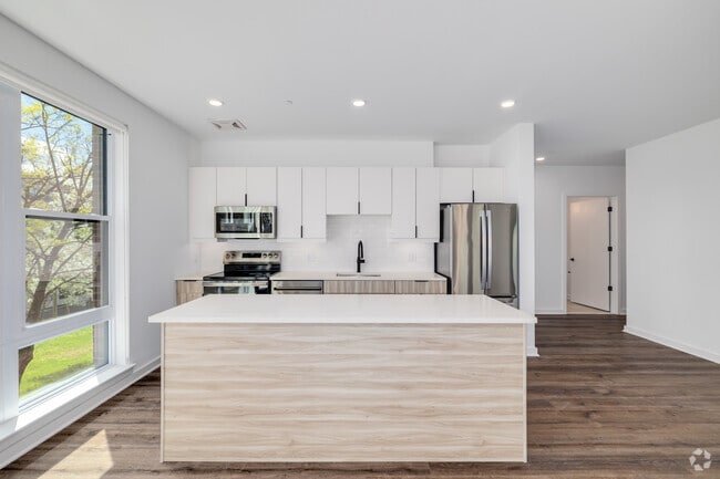 2BR, 2BA - 1,097SF - Kitchen - The Rail at Bound Brook
