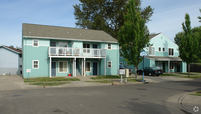 Building Photo - Larson Commons Rental