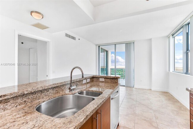 2641 N Flamingo Rd Unit 2608N