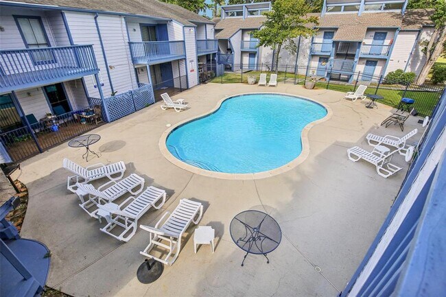 Photo - 13151 Walden Rd Apartment Unit 208