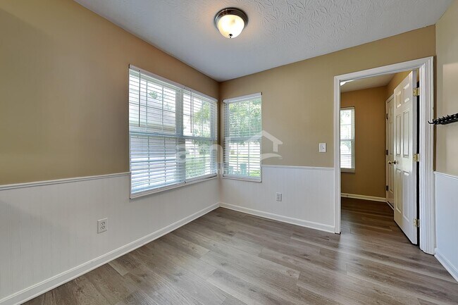 Photo - 7783 Haverhill Ln