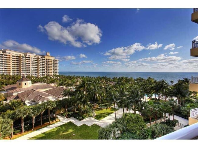 Building Photo - 799 Crandon Blvd Unit 807 Rental