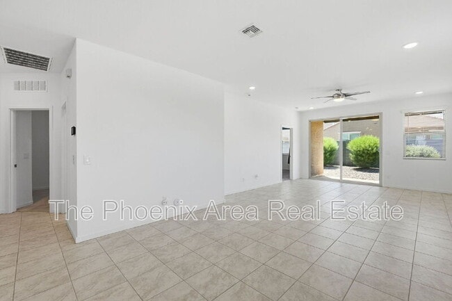Photo - 40643 W Shaver Dr