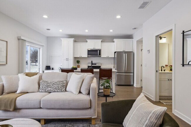 Photo - 618 Franklin St Townhome