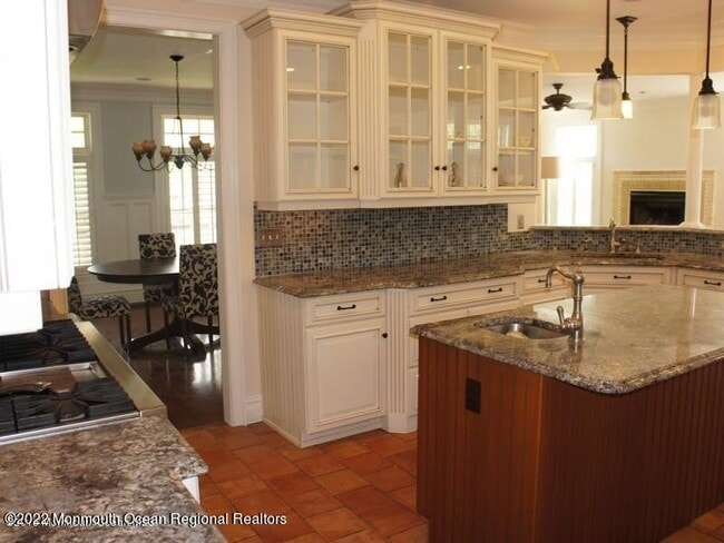 Photo - 18 Riverdale Ave