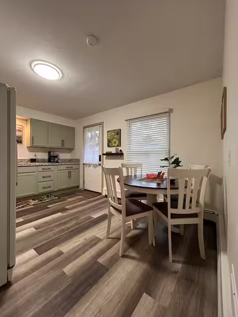 Photo - 206 Caroline Ave Unit 206