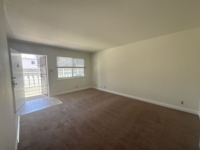 3616 SKY - 3616  SKY Apartment Unit 2