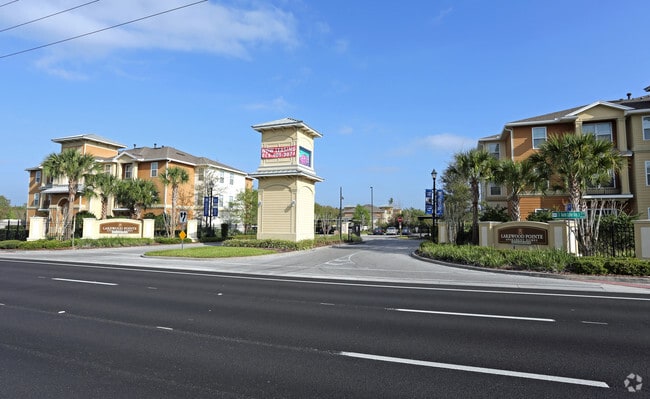 Lakewood Pointe