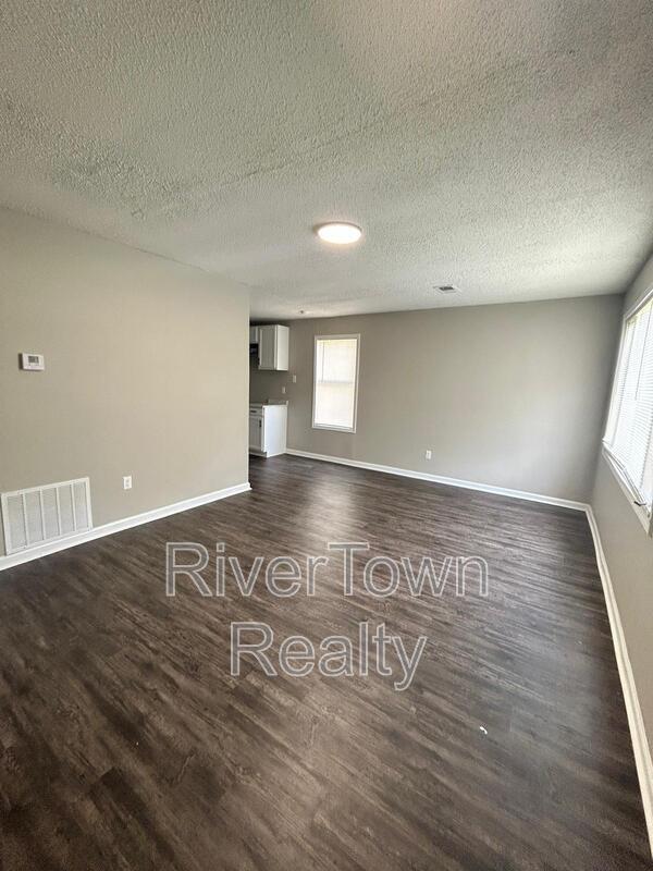 Photo - 3311 Baskin St