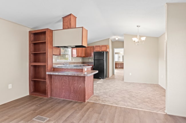 Photo - 15807Country Way