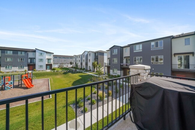 Photo - 972 W 540 S