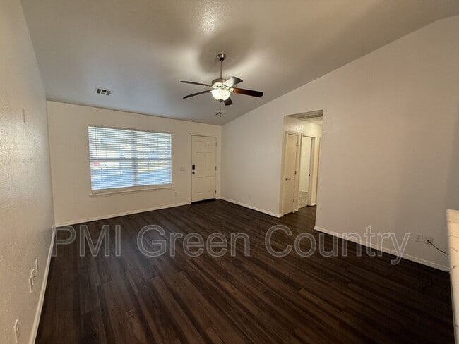 Photo - 25934 E 90th St S