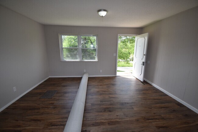 Photo - 3 Bedroom 1 Bath Home For Rent Near Heritage Park!