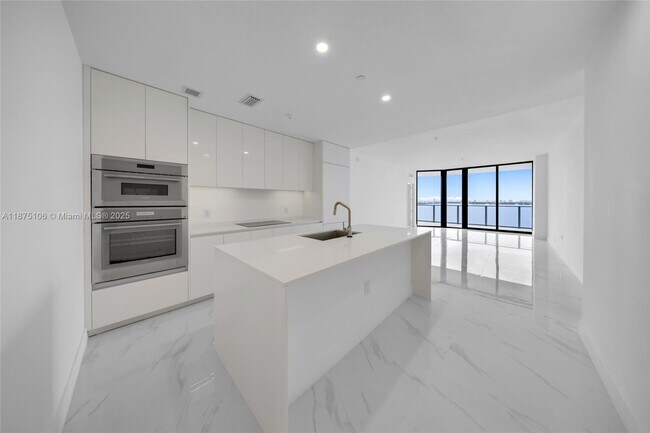 Photo - 700 NE 24th St Unit 1803