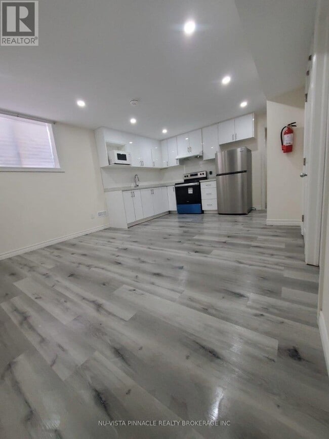 Photo - 289 Middleton Ave