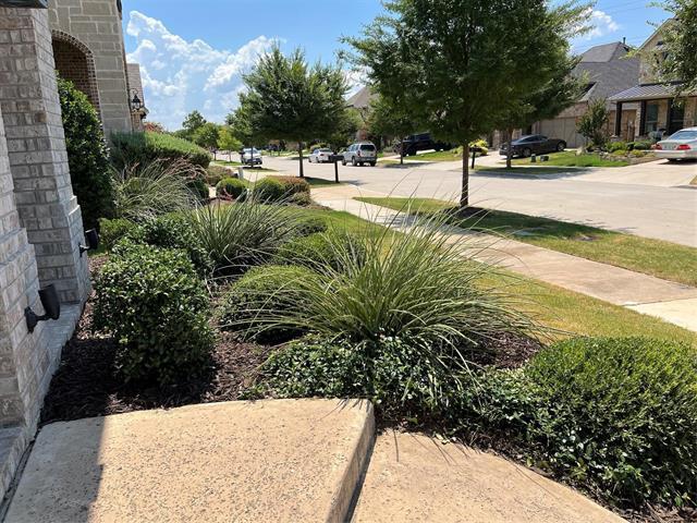 Photo - 713 Field Crossing