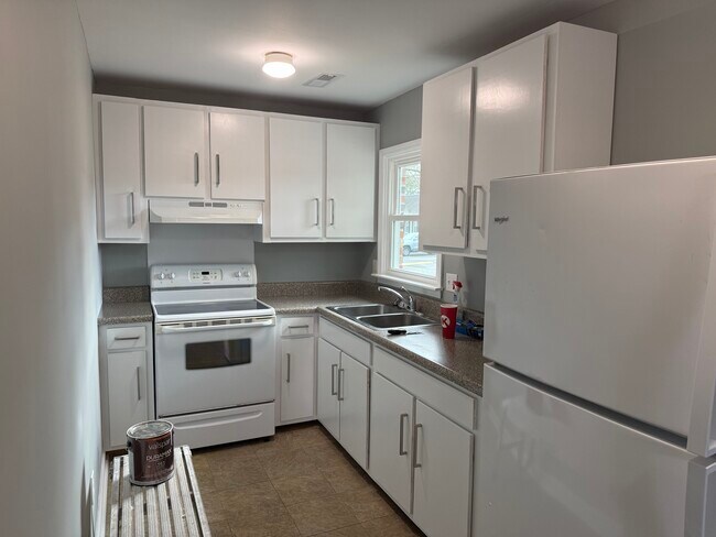 244 Luden Dr