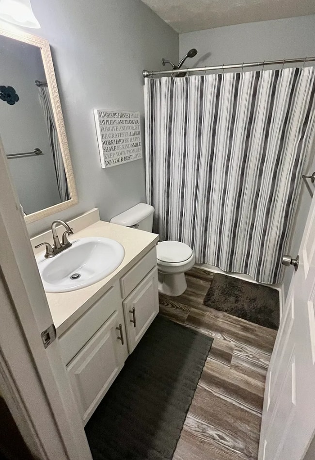 Photo - 580 Flintlock Ct
