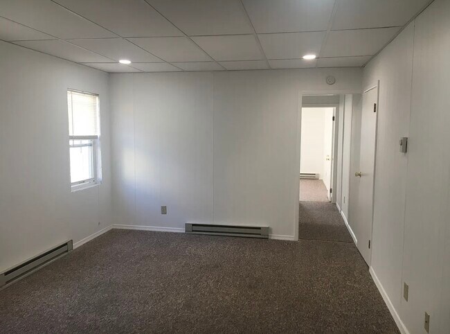 Photo - 339 S Poplar St Unidad #4