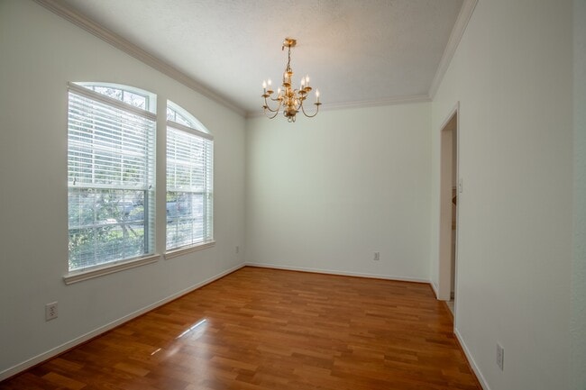 Photo - 4823 Zachary Ln