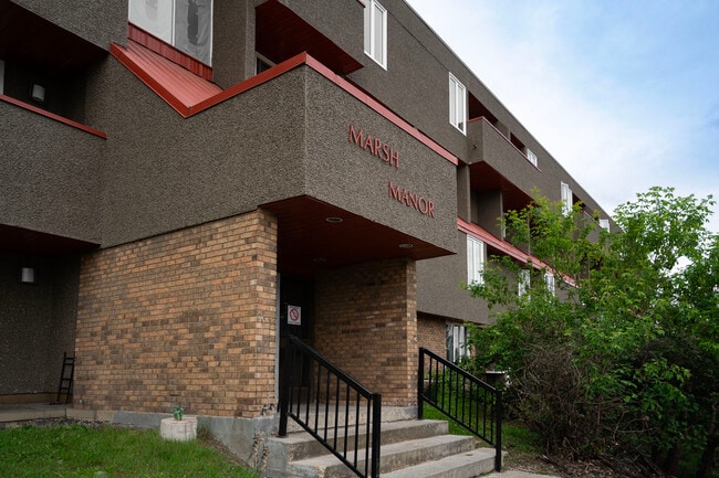 Building Photo - Marsh Manor Apartments