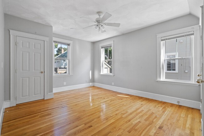 Photo - 146 Beech St