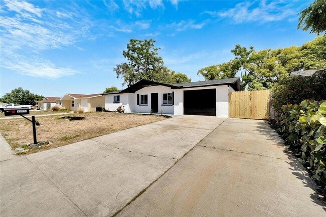 Photo - 11524 Newell Dr