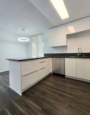 Photo - 831 2nd Street