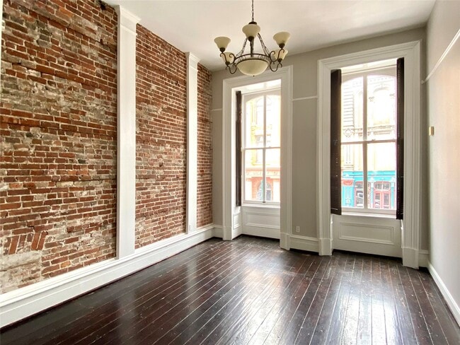 Photo - 2319 The Strand Unidad 2A