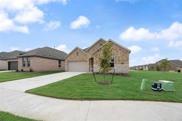 Photo - 900 Raintree Rd House