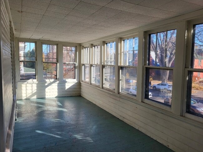 Photo - 3240 Pillsbury Ave S Unit Lower